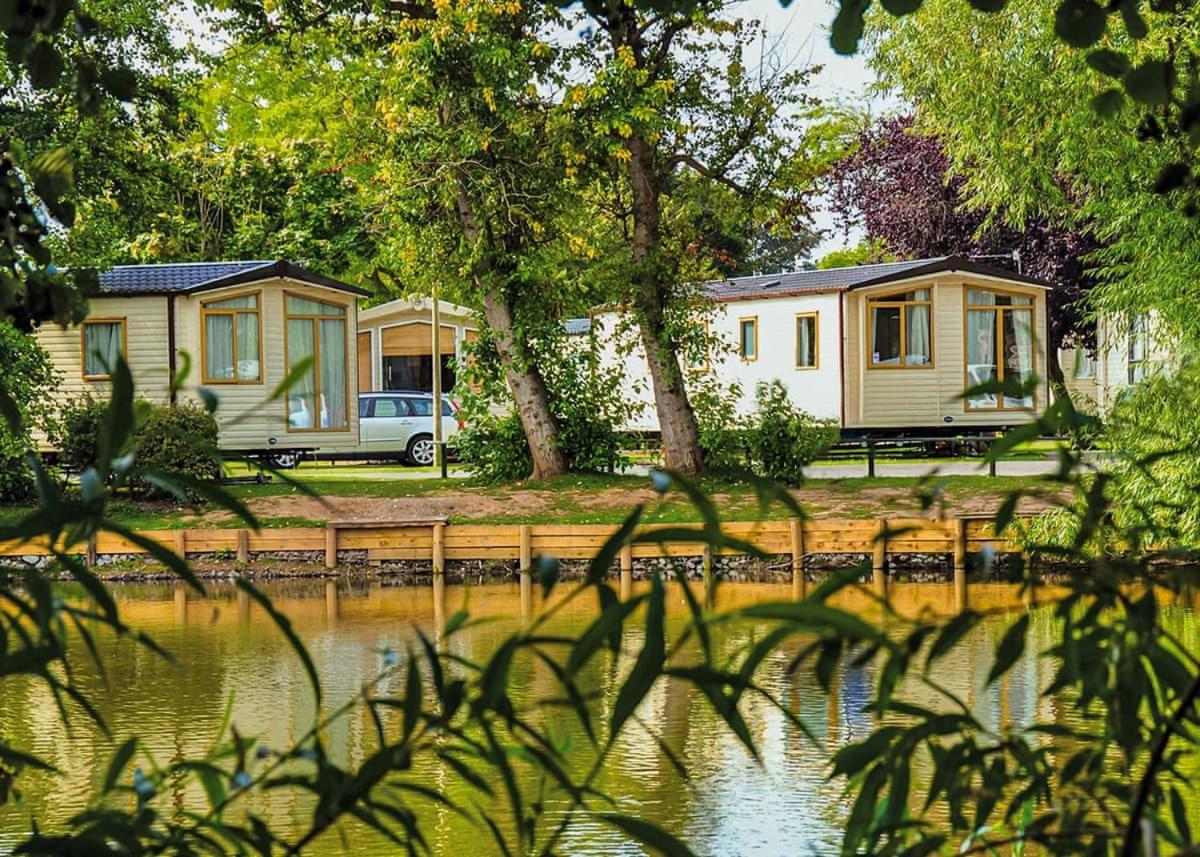 Hotel Lakeside Holiday Park Burnham-on-Sea Exterior foto